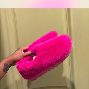 Ugg Classic Cozy Bootie